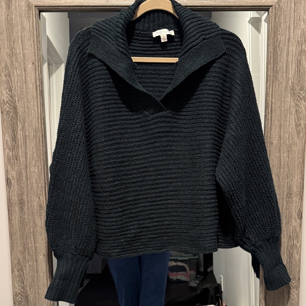 She + Sky Dark Green V-Neck Sweater